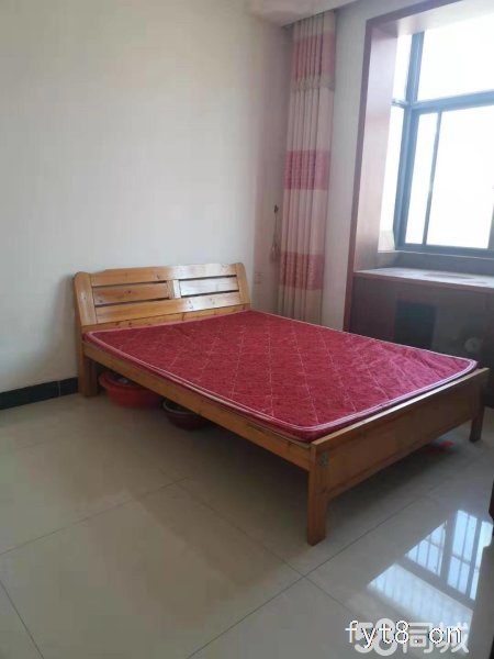 欧陆花园简装三室,新到房源,诚心出售